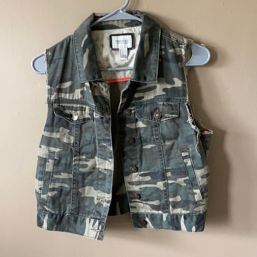 Camo vest